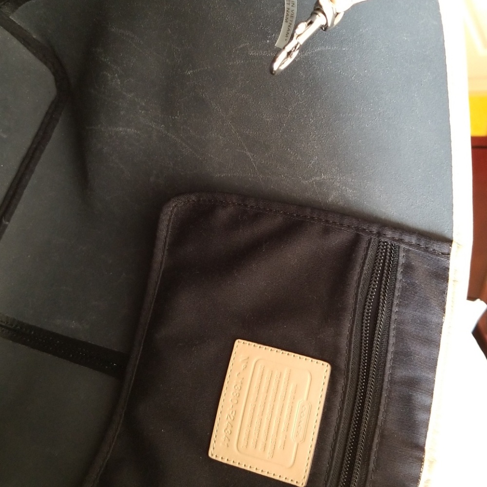 Coach purse - Picture 8 of 8